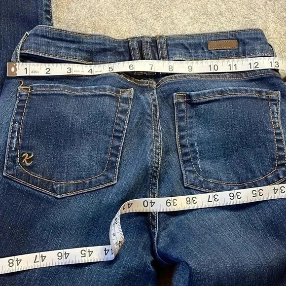 Kut from the Kloth Diana Skinny, Size 2. - Picture 9 of 13
